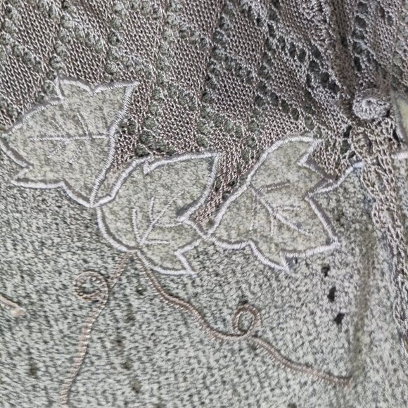 Lovely Crochet Sweater Size L - Picture 4 of 4